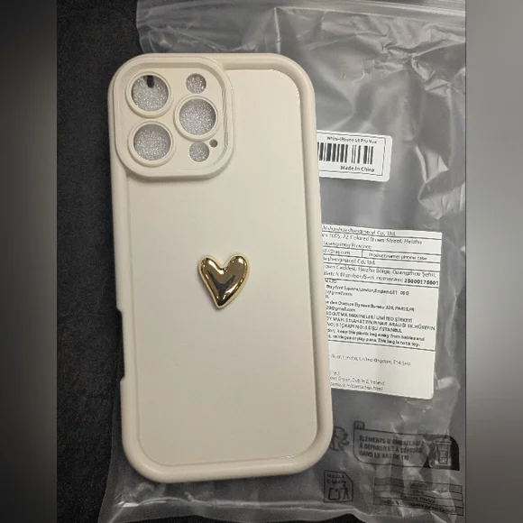 iphone 16 Pro Max Cream Gold Heart Silicone Back Case Cover - Picture 2 of 8